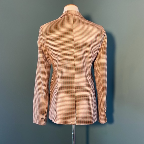 T Tahari
Peak Lapel Blazer hounds tooth brown tones - Picture 4 of 9